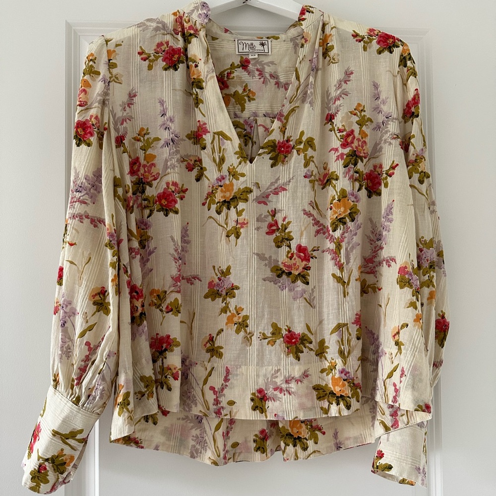 NWOT Floral Blouse